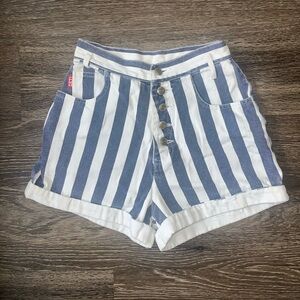 GET! Jean high waisted shorts size: 5/6
